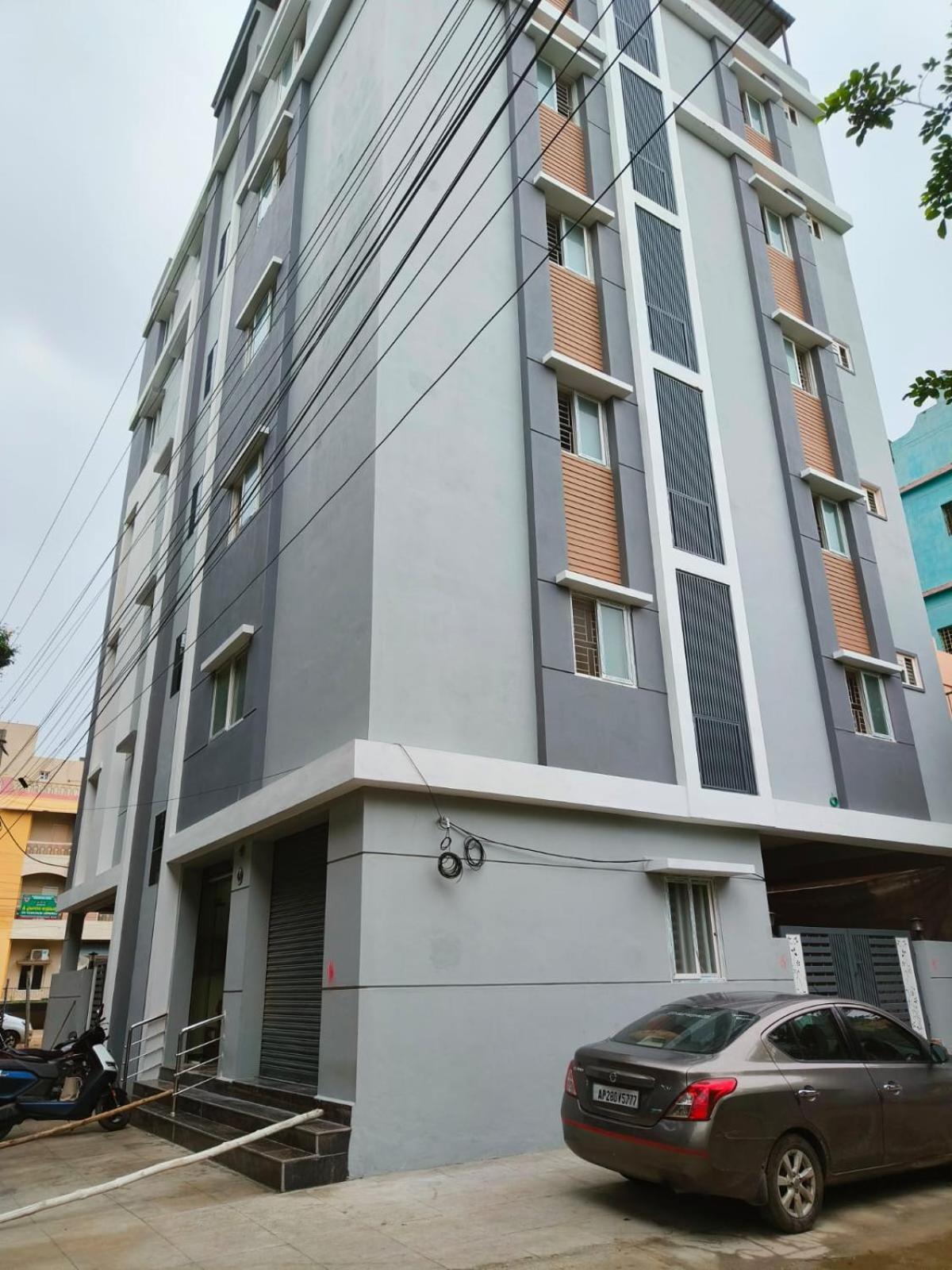 Sri Ganesh Grand Hotel Tirupati Exterior foto