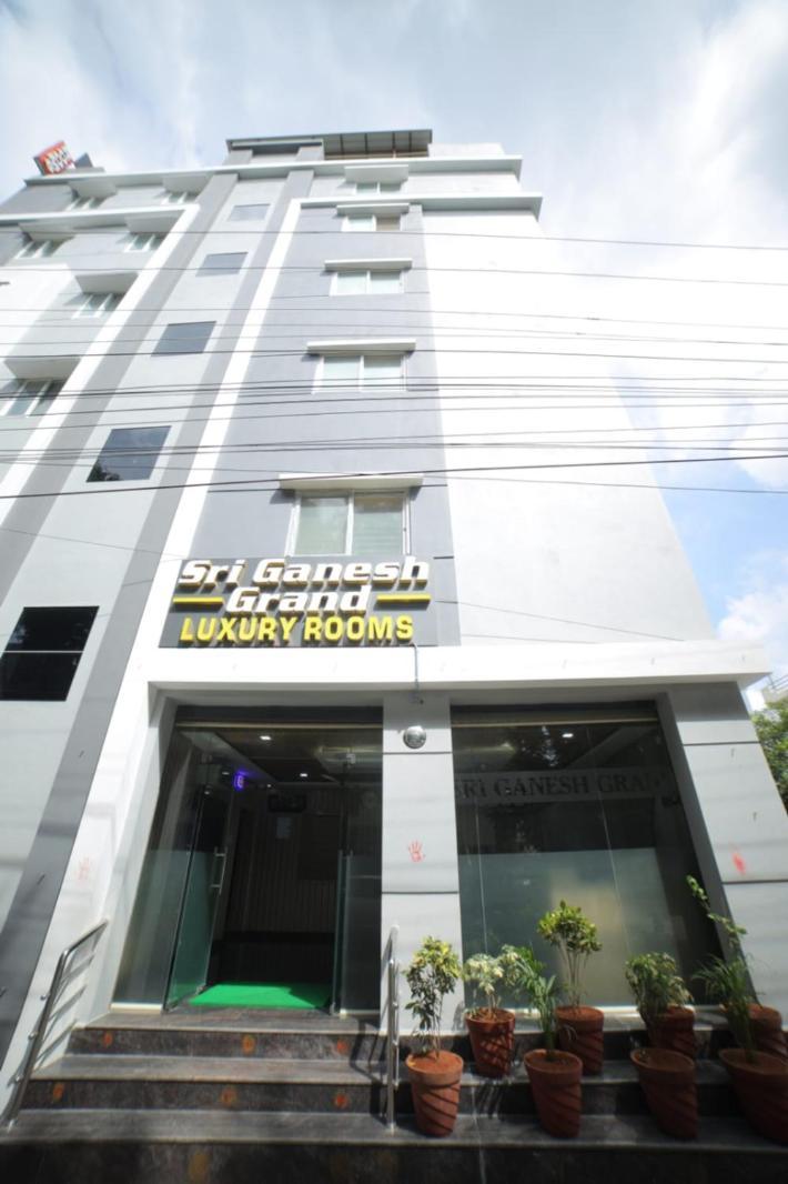 Sri Ganesh Grand Hotel Tirupati Exterior foto