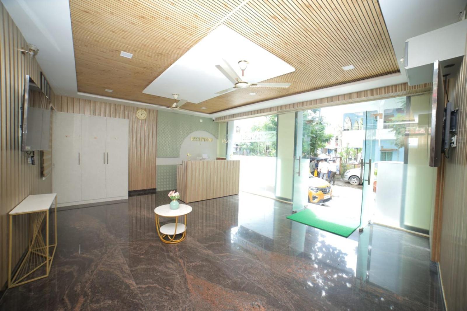 Sri Ganesh Grand Hotel Tirupati Exterior foto